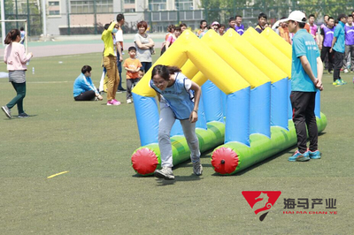 超级障碍赛--钻网