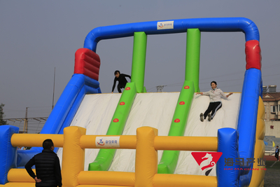 超级障碍赛--攀岩